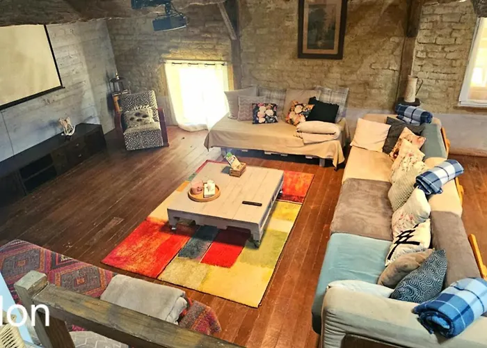 Des Ecuries De La Paguere